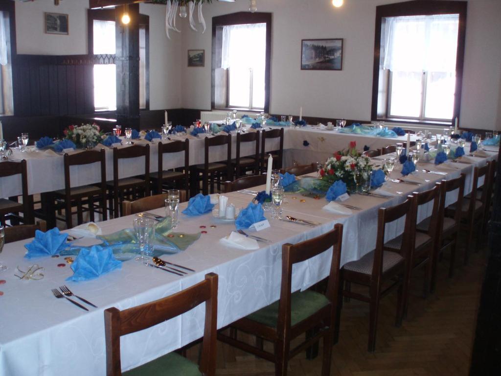Hotel Dzban Jindrichov Buitenkant foto