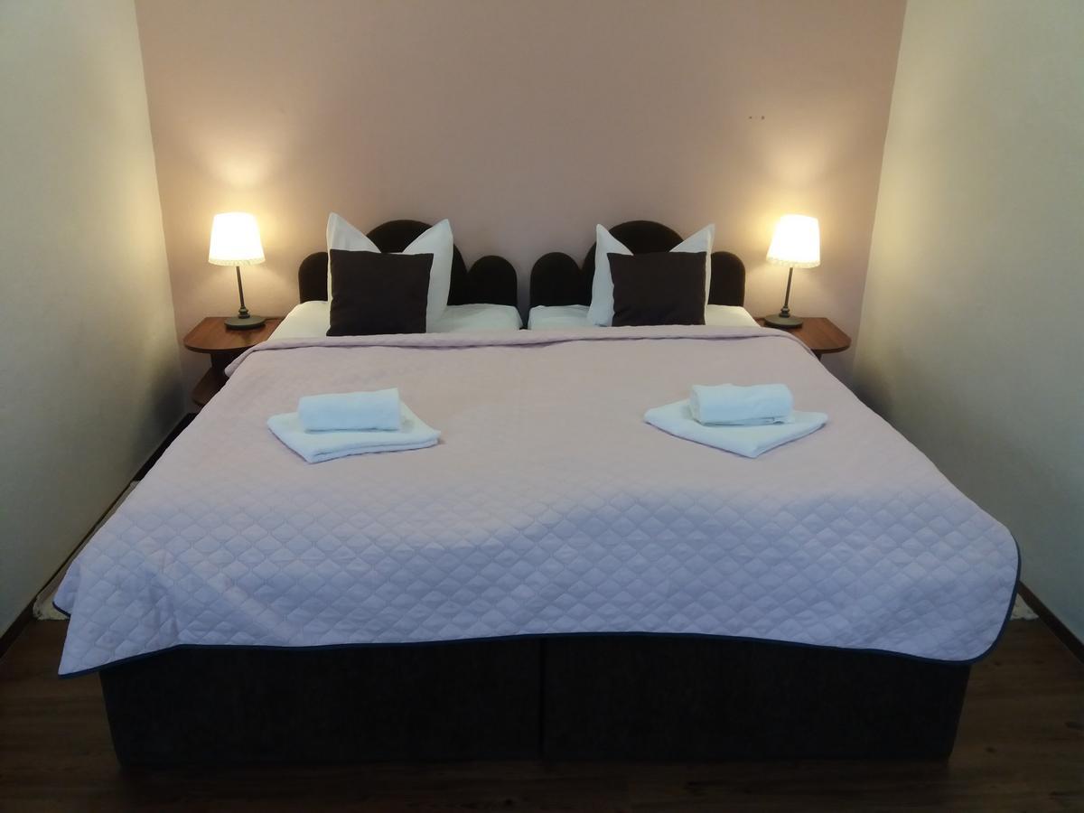Hotel Dzban Jindrichov Buitenkant foto
