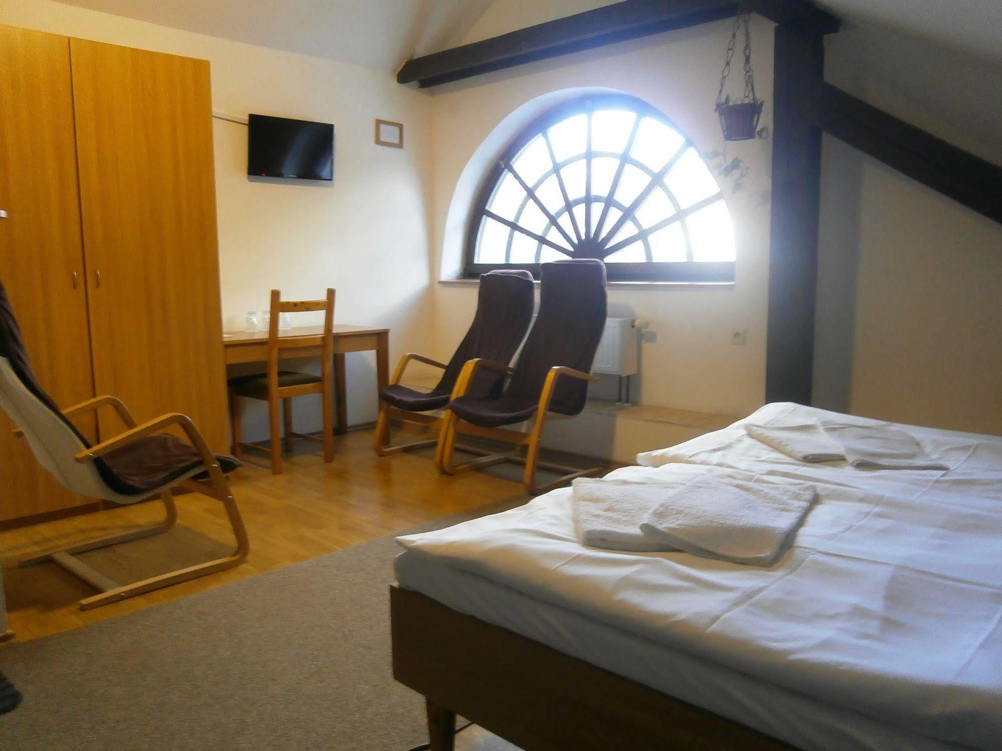 Hotel Dzban Jindrichov Buitenkant foto
