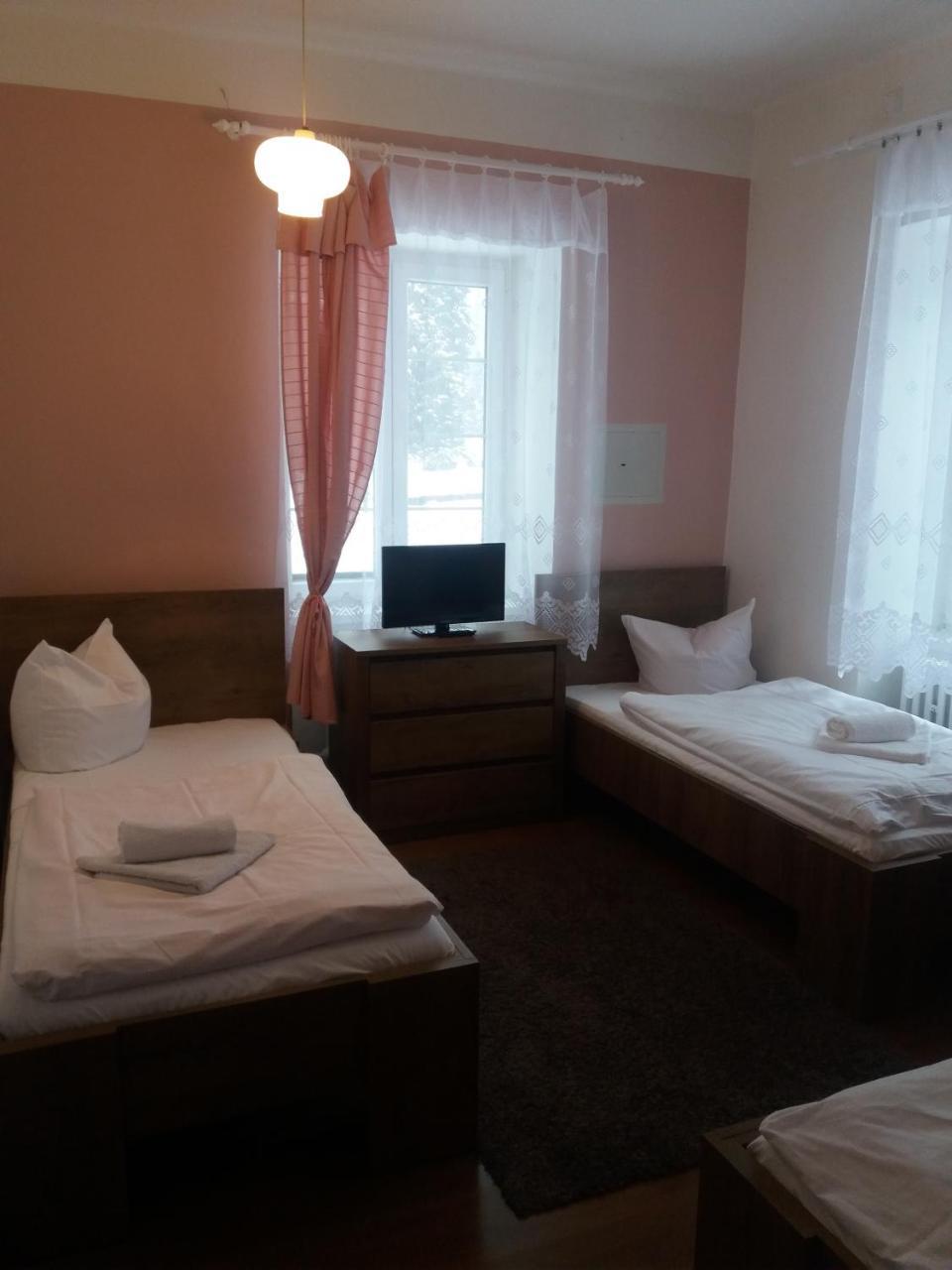 Hotel Dzban Jindrichov Buitenkant foto