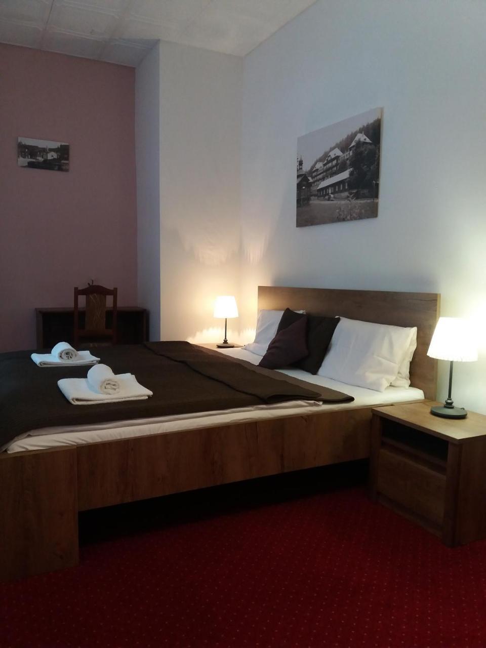 Hotel Dzban Jindrichov Buitenkant foto
