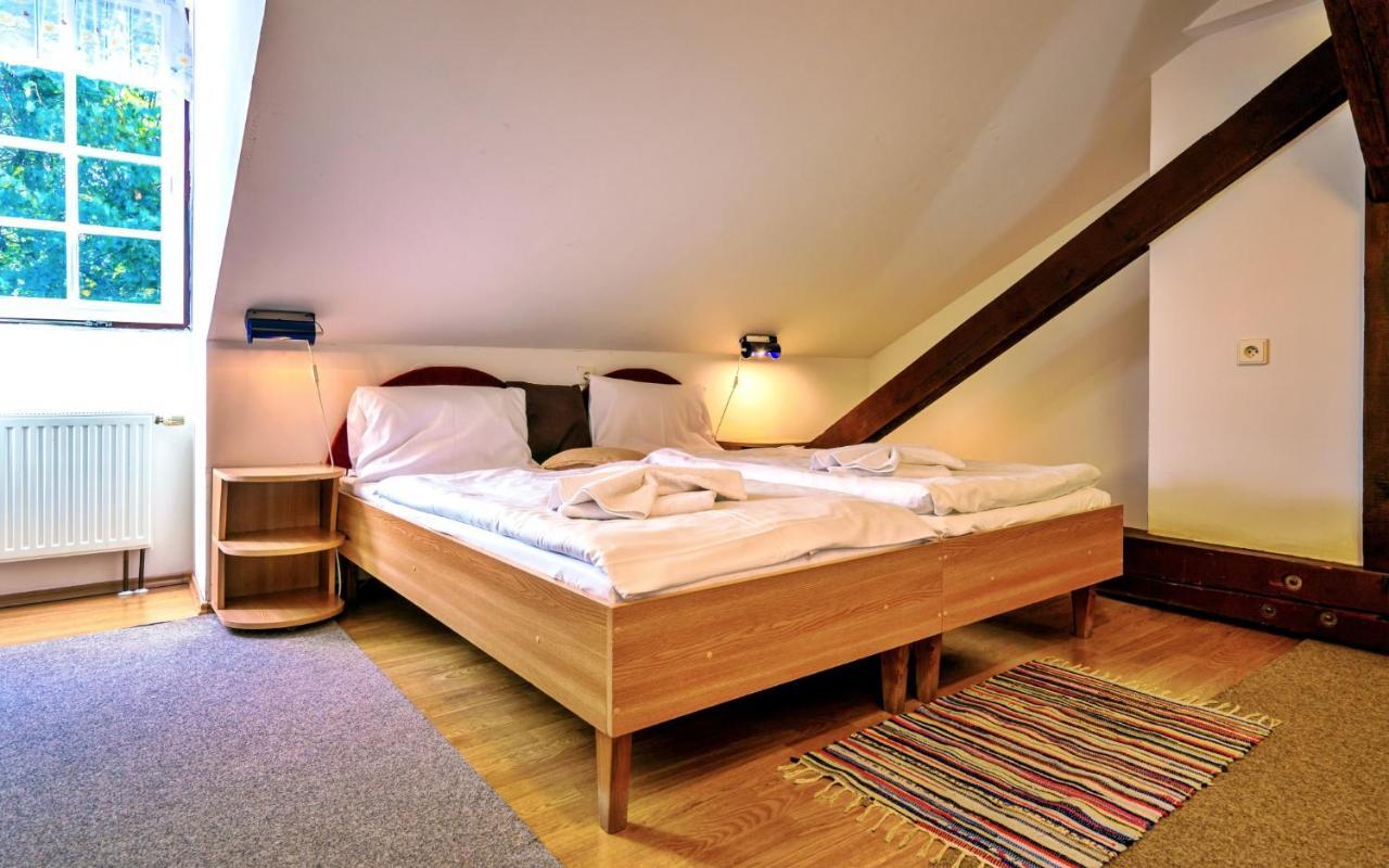 Hotel Dzban Jindrichov Buitenkant foto