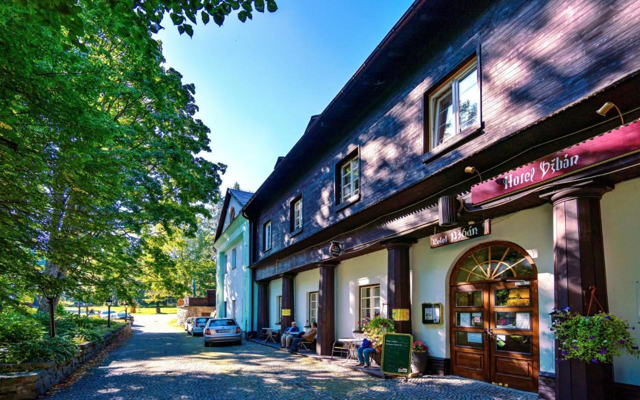 Hotel Dzban Jindrichov Buitenkant foto